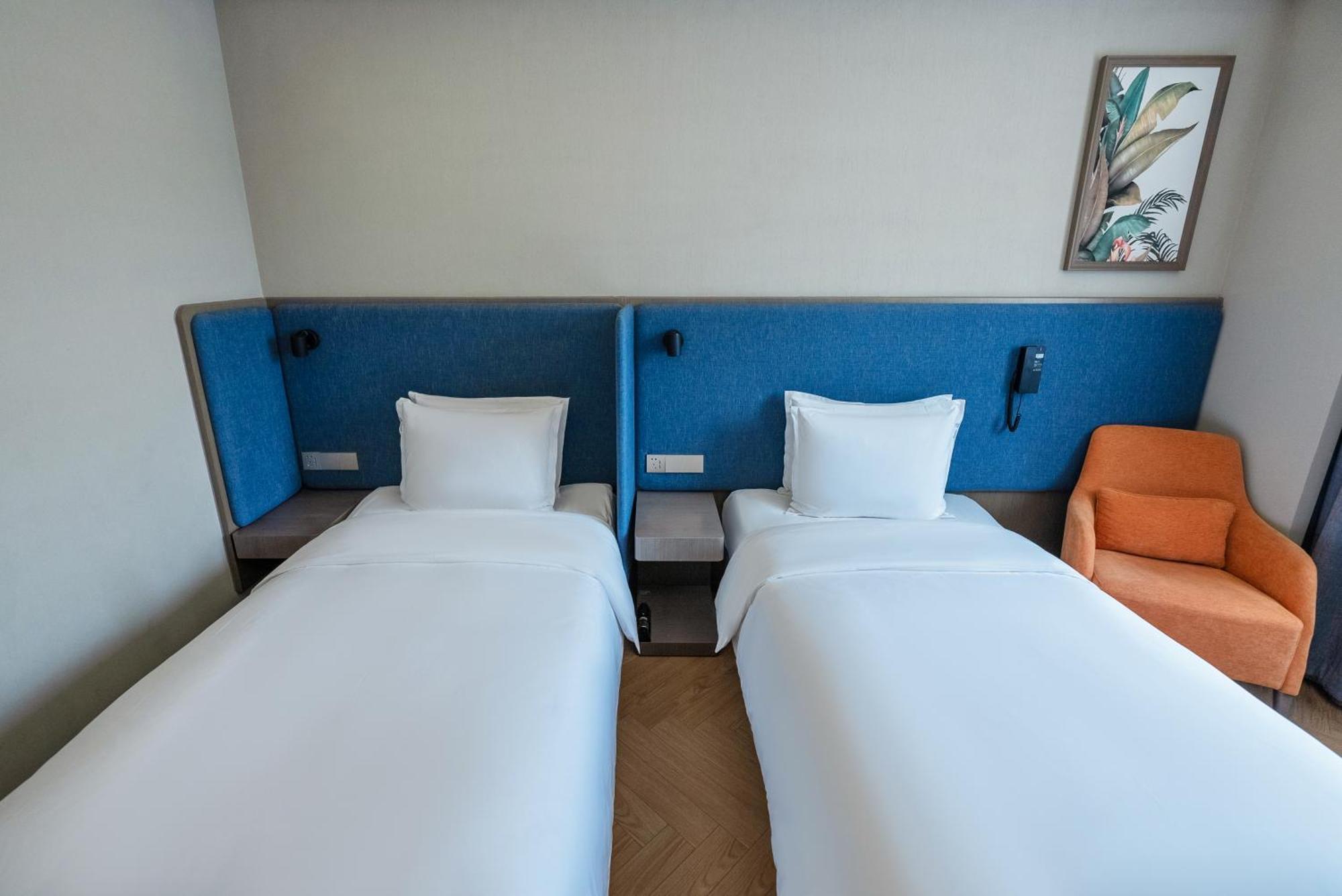Holiday Inn Express Beijing Badaling, An Ihg Hotel Yanqing Exteriör bild