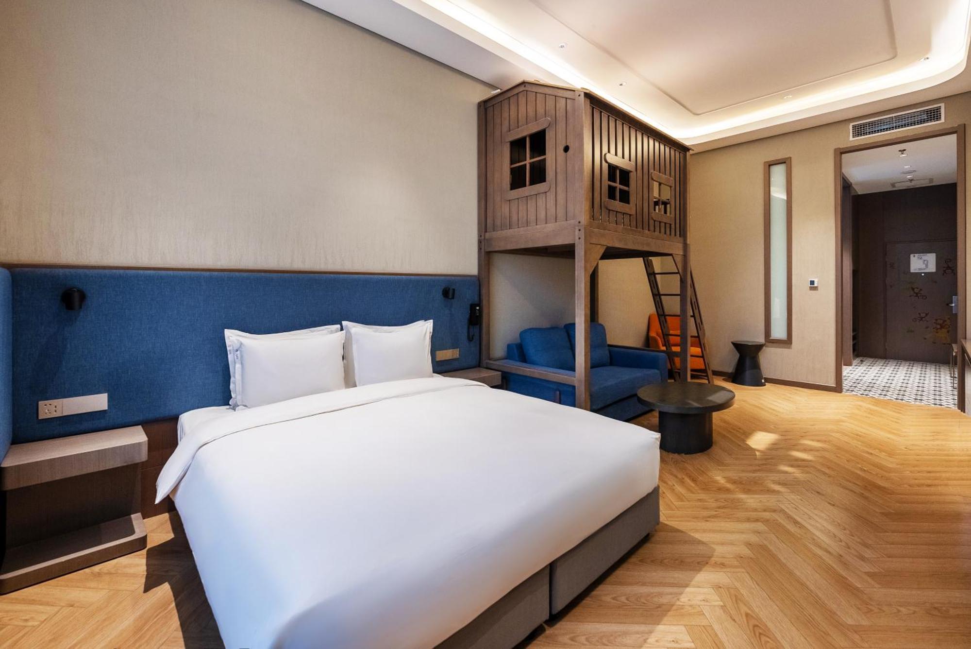 Holiday Inn Express Beijing Badaling, An Ihg Hotel Yanqing Exteriör bild
